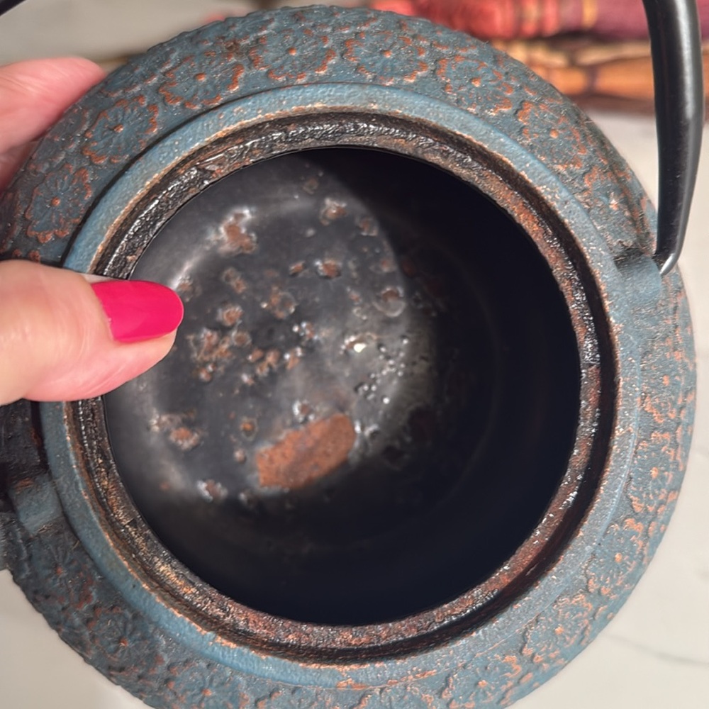 Vintage Decorative Cast Iron Japanese Teapot - Picture 8 of 9